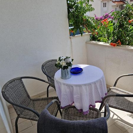 Apartmani Buba Podstrana Bagian luar foto