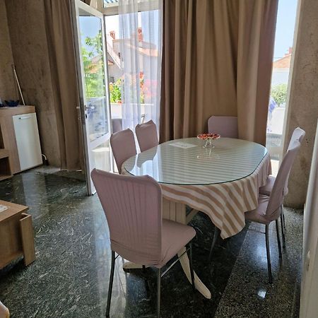 Apartmani Buba Podstrana Bagian luar foto