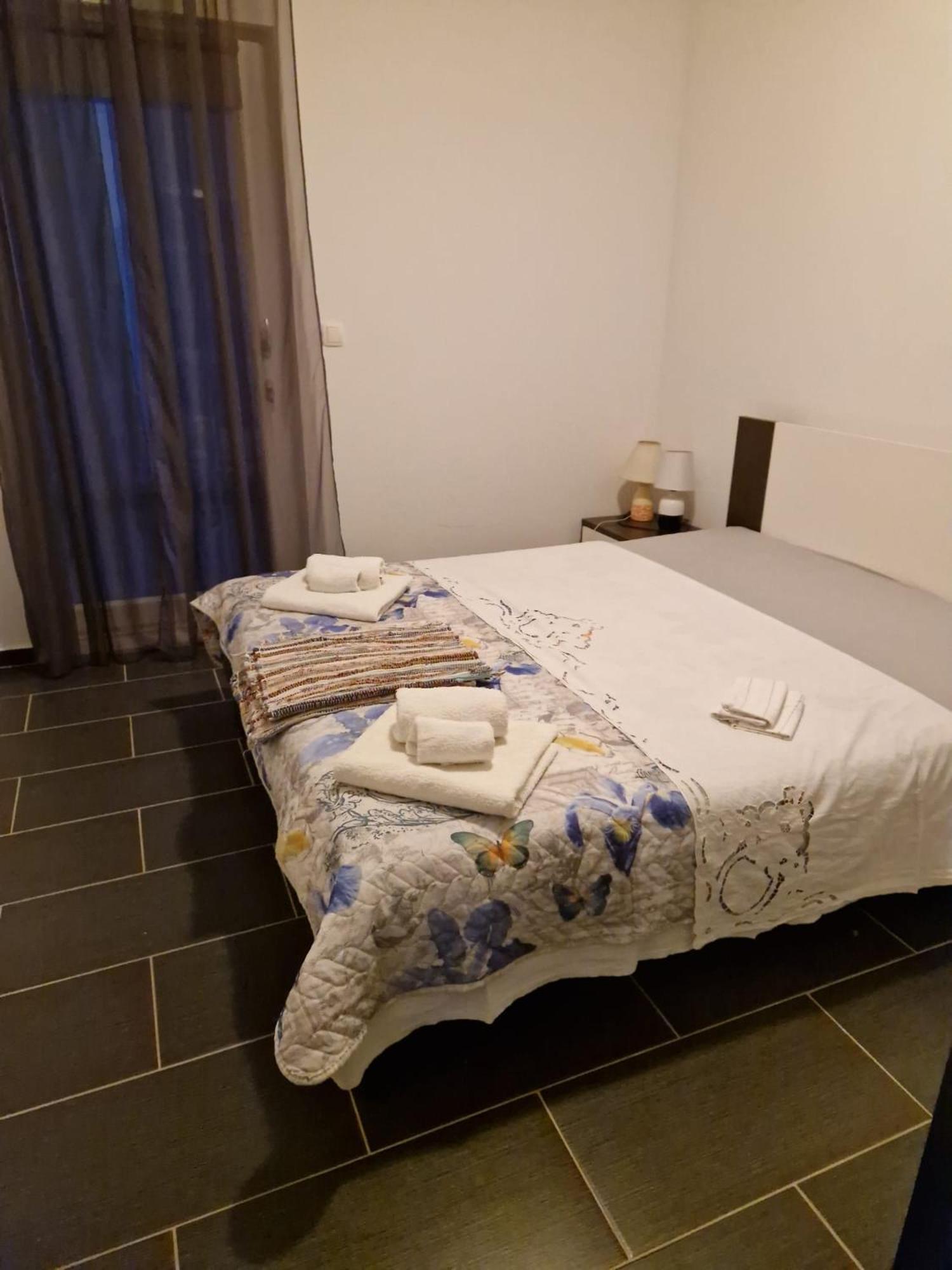 Apartmani Buba Podstrana Bagian luar foto