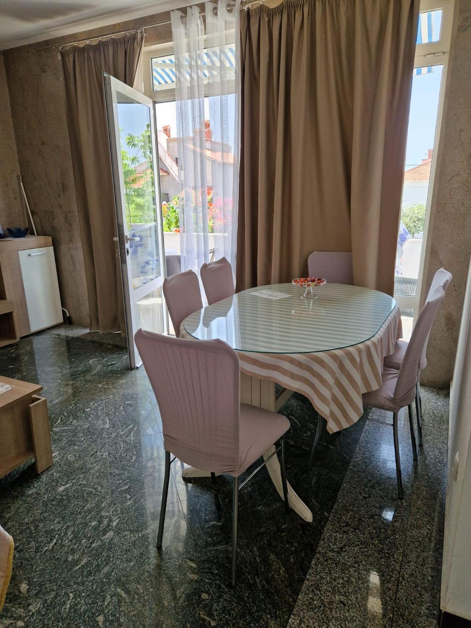 Apartmani Buba Podstrana Bagian luar foto